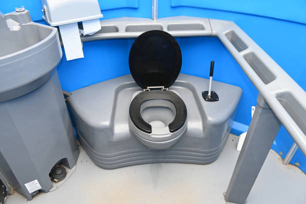 Best Portable restroom trailer rental  in Brookmont, MD