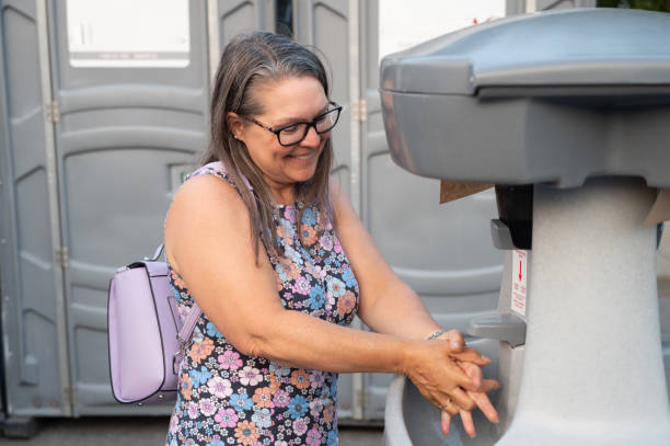 Best Luxury portable toilet rental  in Brookmont, MD